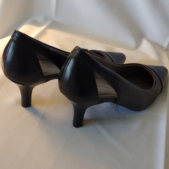Life Stride black 3" heels, Kizzy style, size 7.5M - Picture 2 of 5